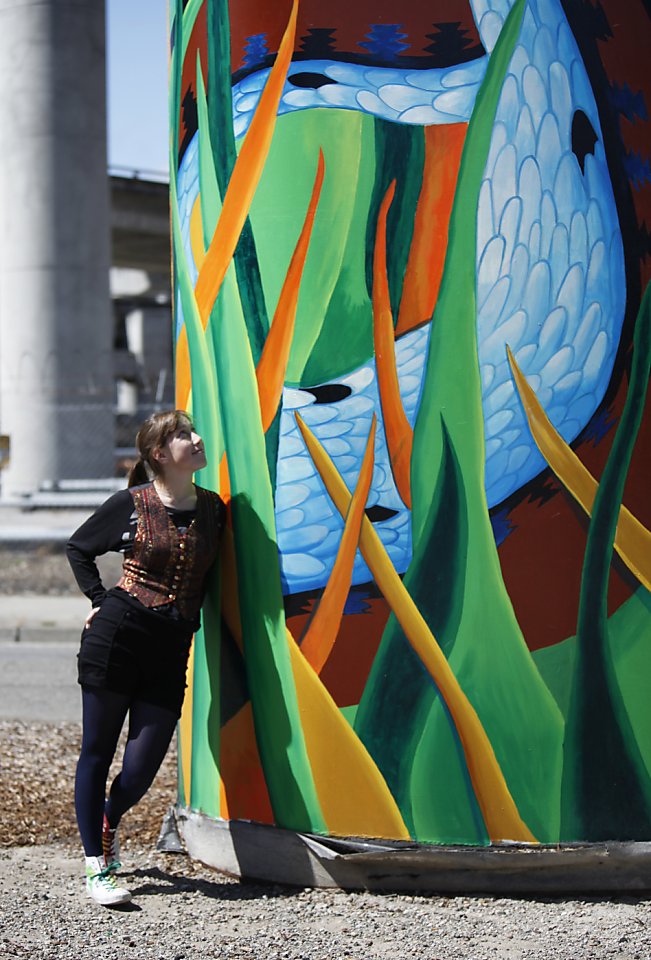 Teen S Mural Brightens Pillar At Hwy 101 I 280   RawImage 