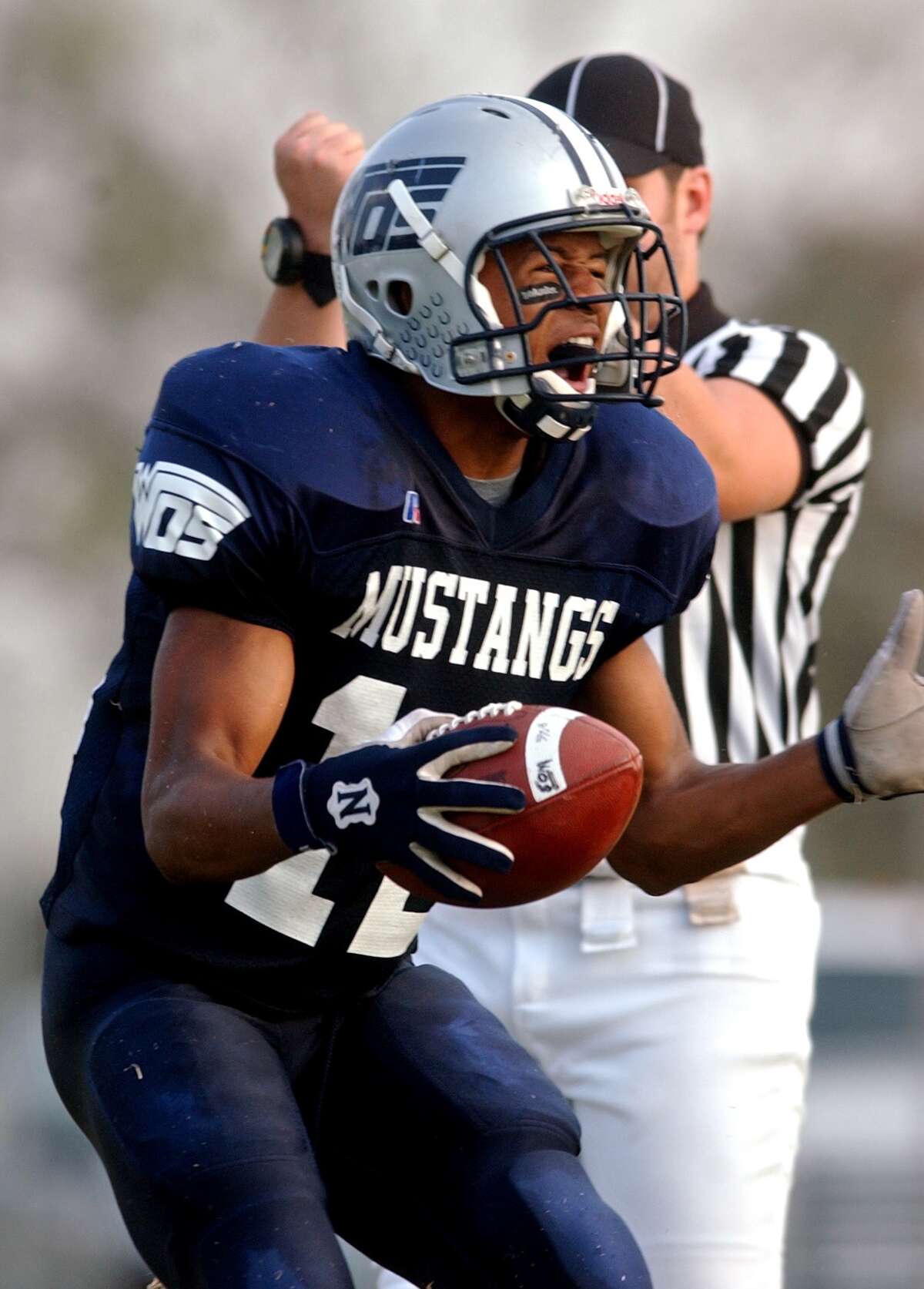 Earl Thomas to host free football camp in Orange July 67