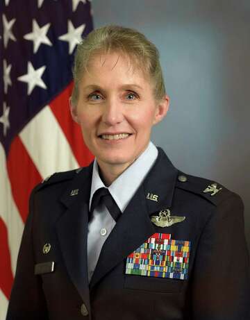 1st female fighter pilot tapped as wing commander - HoustonChronicle.com