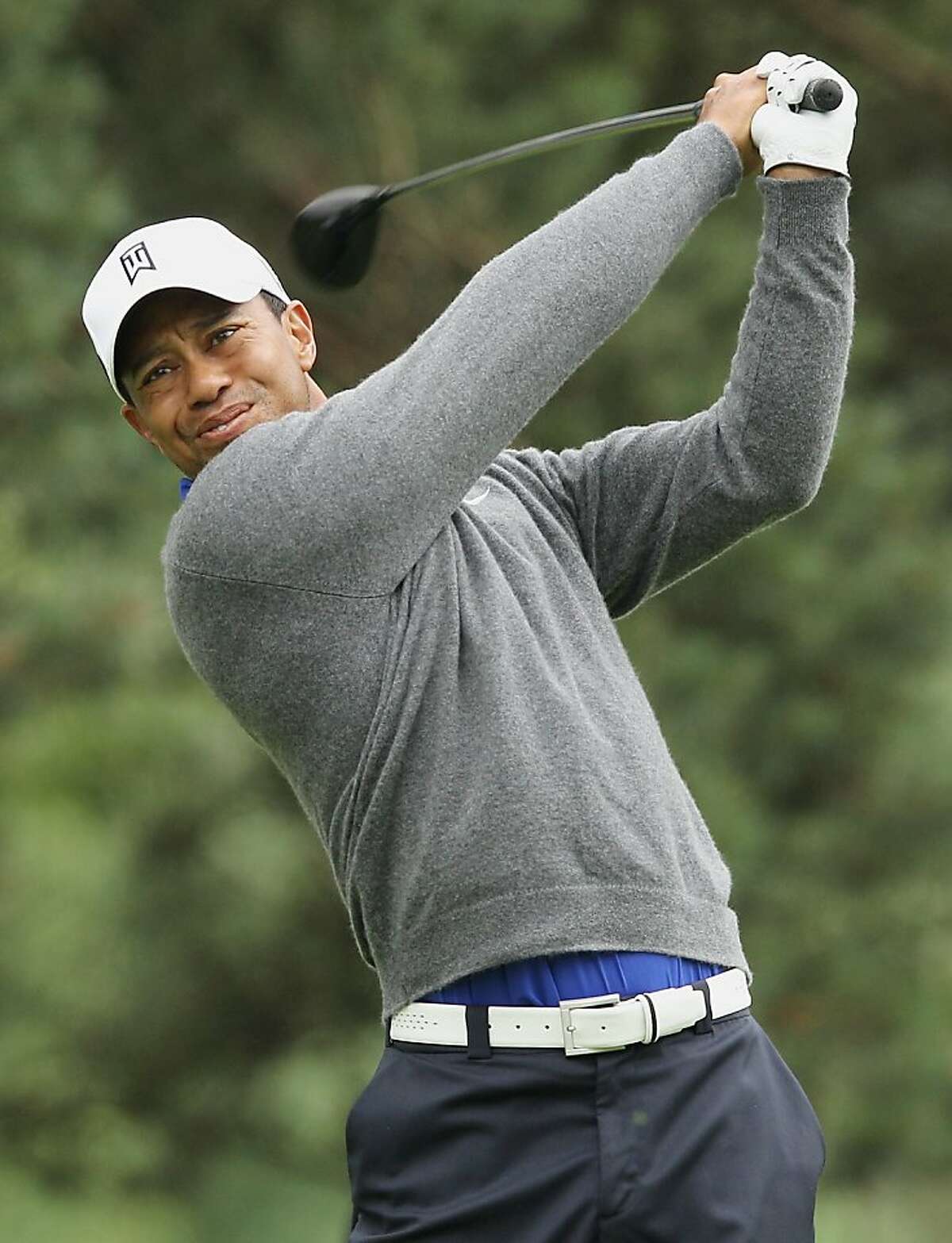 DUBLIN, OH - JUNE 01: Tiger Woods hits his tee shot on the second hole during the second round of the Memorial Tournament presented by Nationwide Insurance at Muirfield Village Golf Club on June1, 2012 in Dublin, Ohio. (Photo by Scott Halleran/Getty Images)