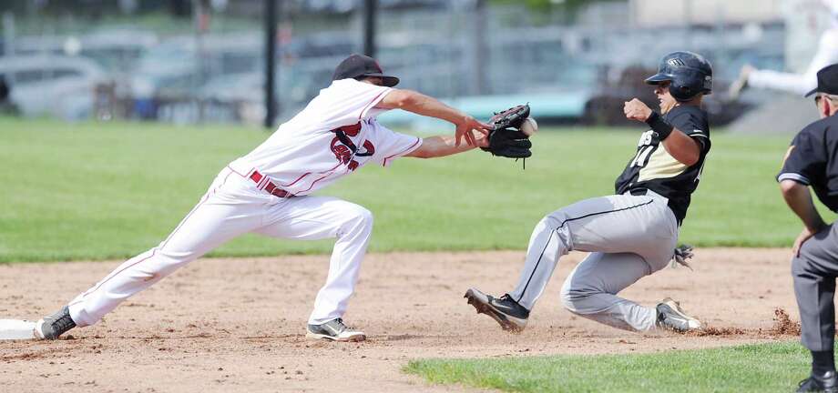 Greenwich Baseball Falls Short In Pitcher S Duel Eliminated From At Left Greenwich Shortstop Vincent Ferraro Takes The Throw As Of Joel Roman East