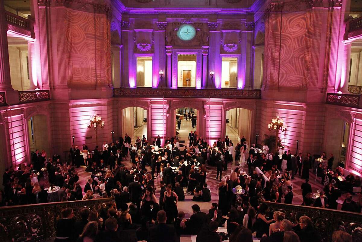 Black and White Ball marks S.F. Symphony's 100