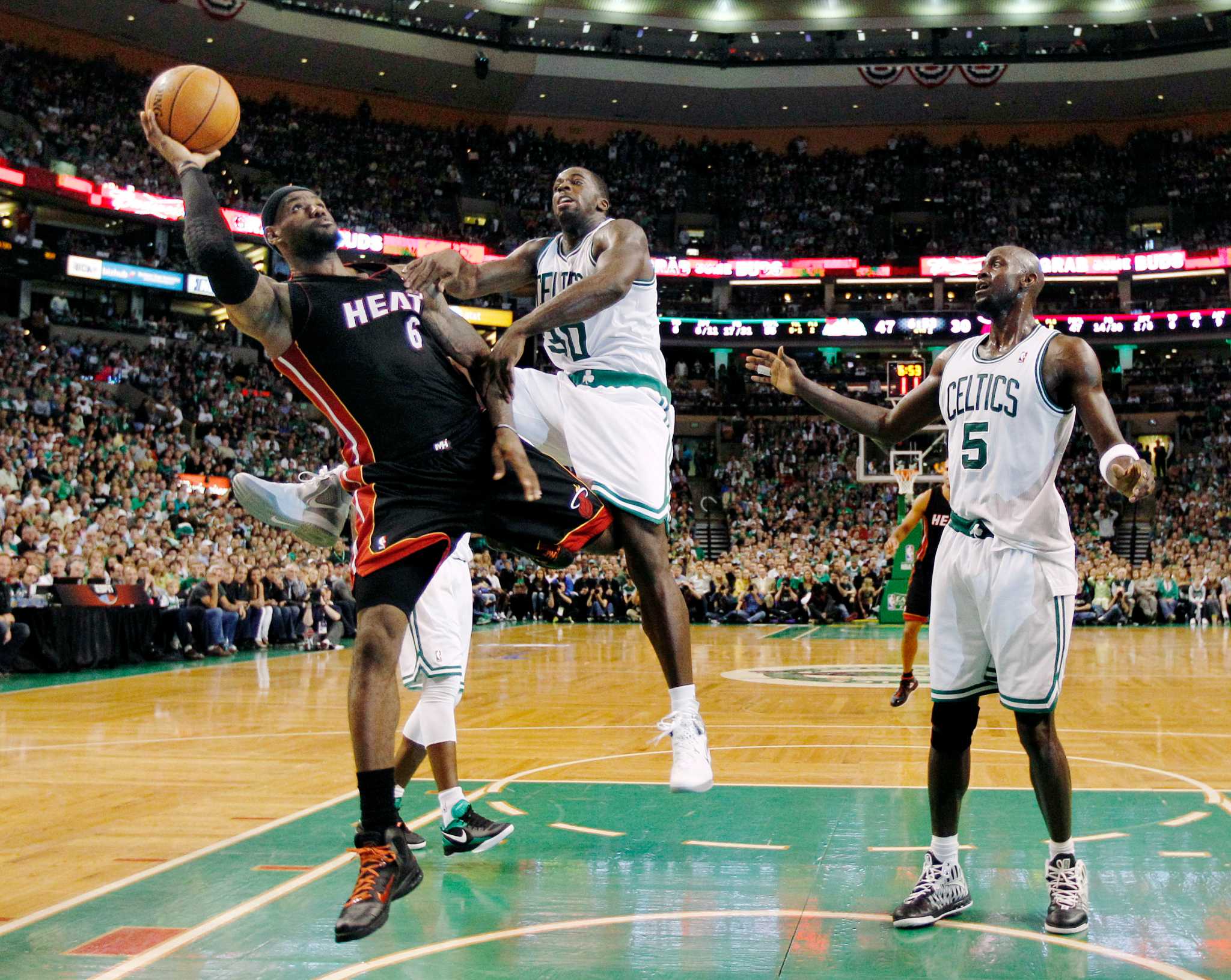 celtics tie