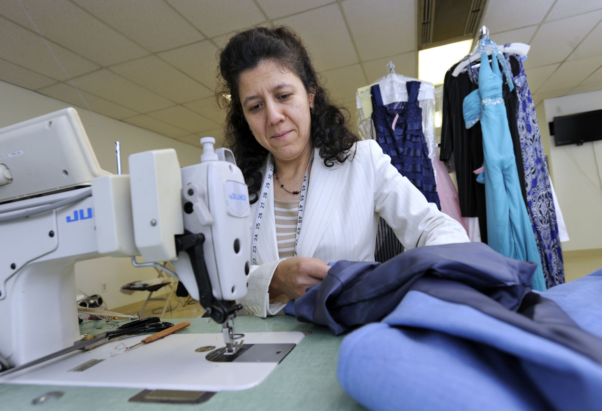 New shop offers tailoring and cleaning