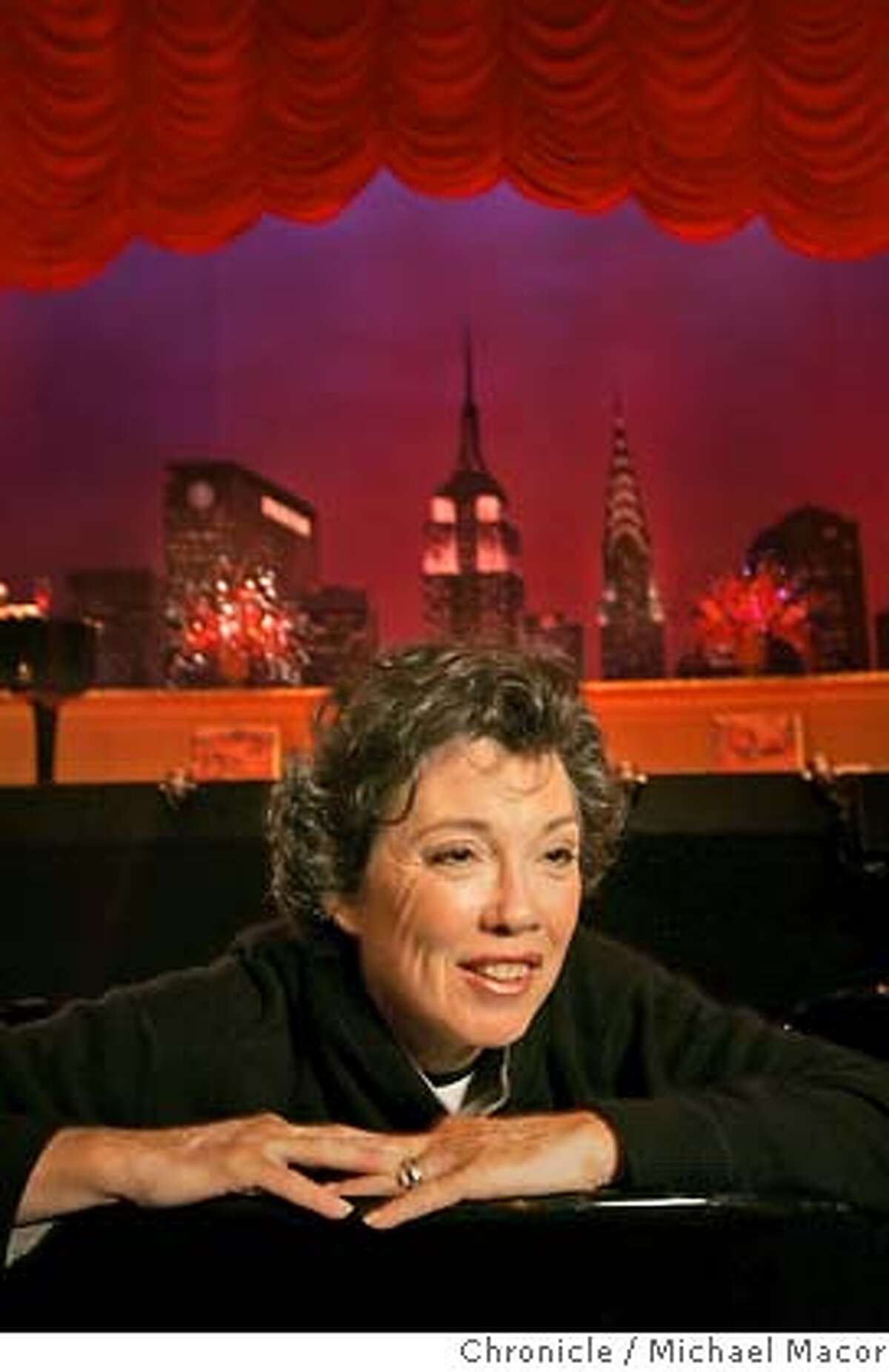 carole034_mac}.jpg Shorenstein Hays against a skyline of New York City, the backdrop to a production currently at the Curran Theater in SF. Theatrical Producer Carole Shorenstein Hays. 9/30/04 Michael Macor / San Francisco Chronicle Mandatory Credit for Photographer and San Francisco Chronicle/ - Magazine Out Magazine#Magazine#SundayMagazine#10-31-2004#ALL#Advance##0422385186
