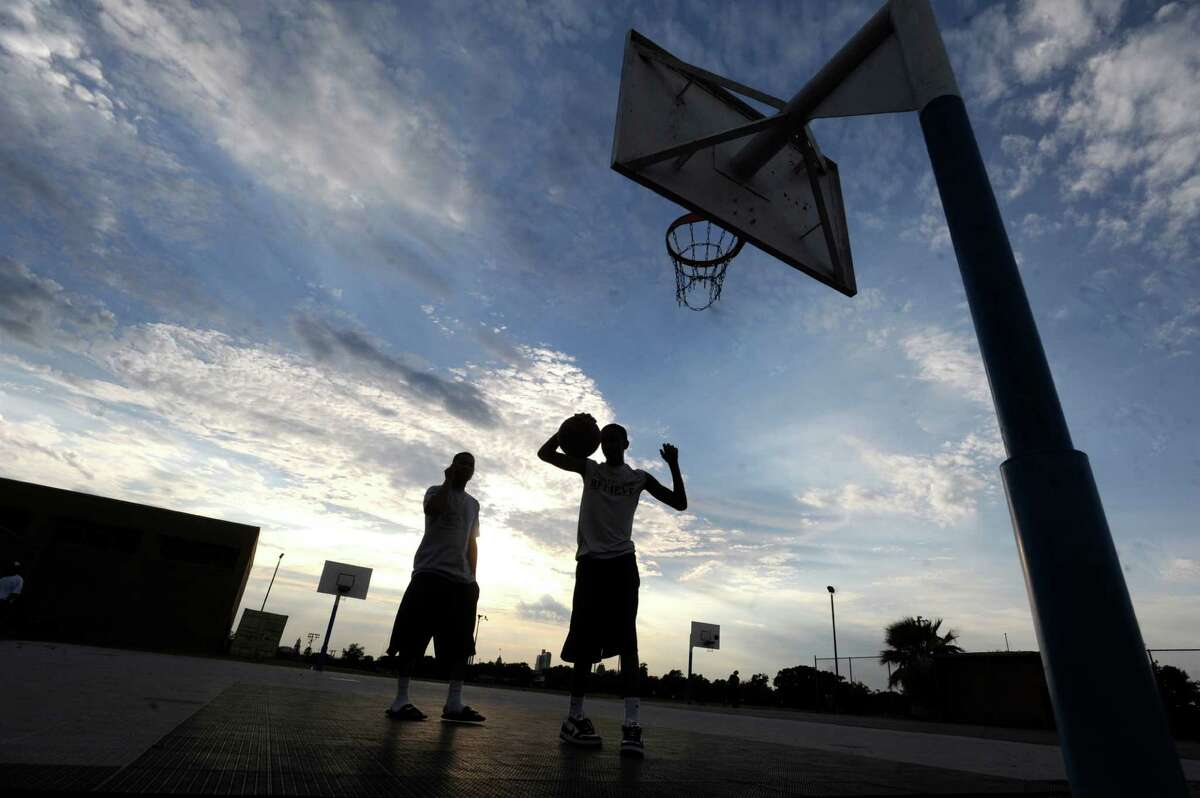 Midnight Basketball League to tip off on the East Side