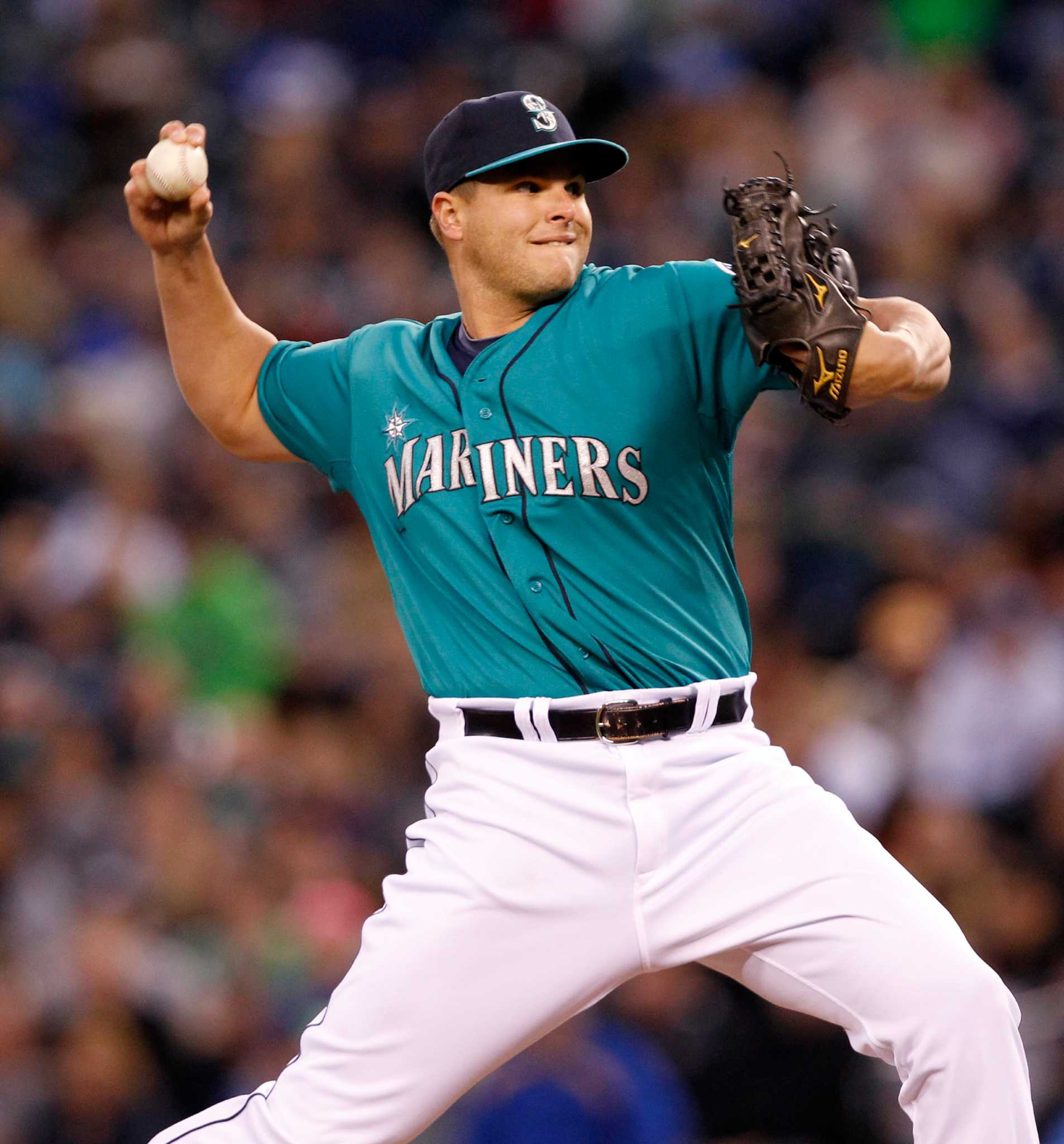 Mariners demote ace Felix Hernandez to bullpen