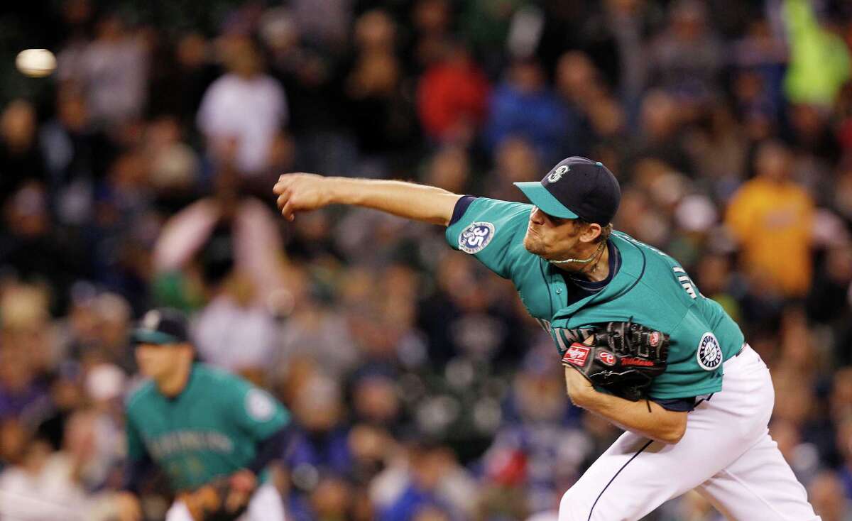 Six Mariners nohit Dodgers