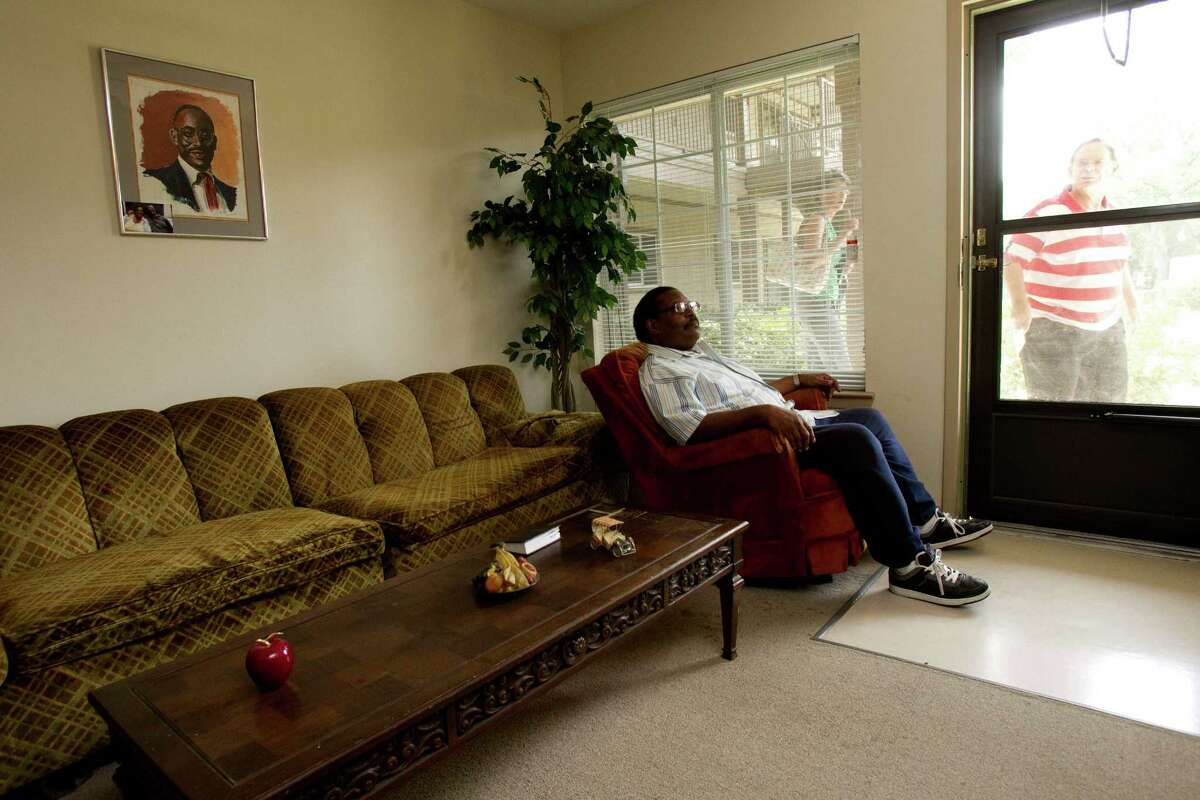 Mentally ill homeless in Houston find affordable shelter