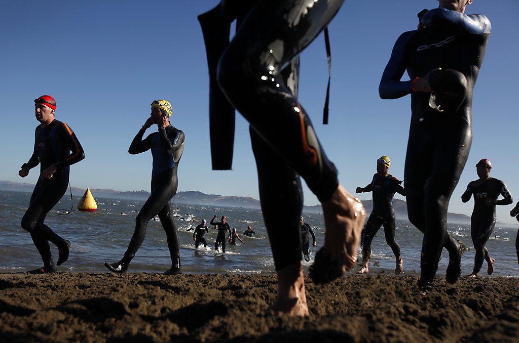 Escape From Alcatraz race draws 2,000 triathletes