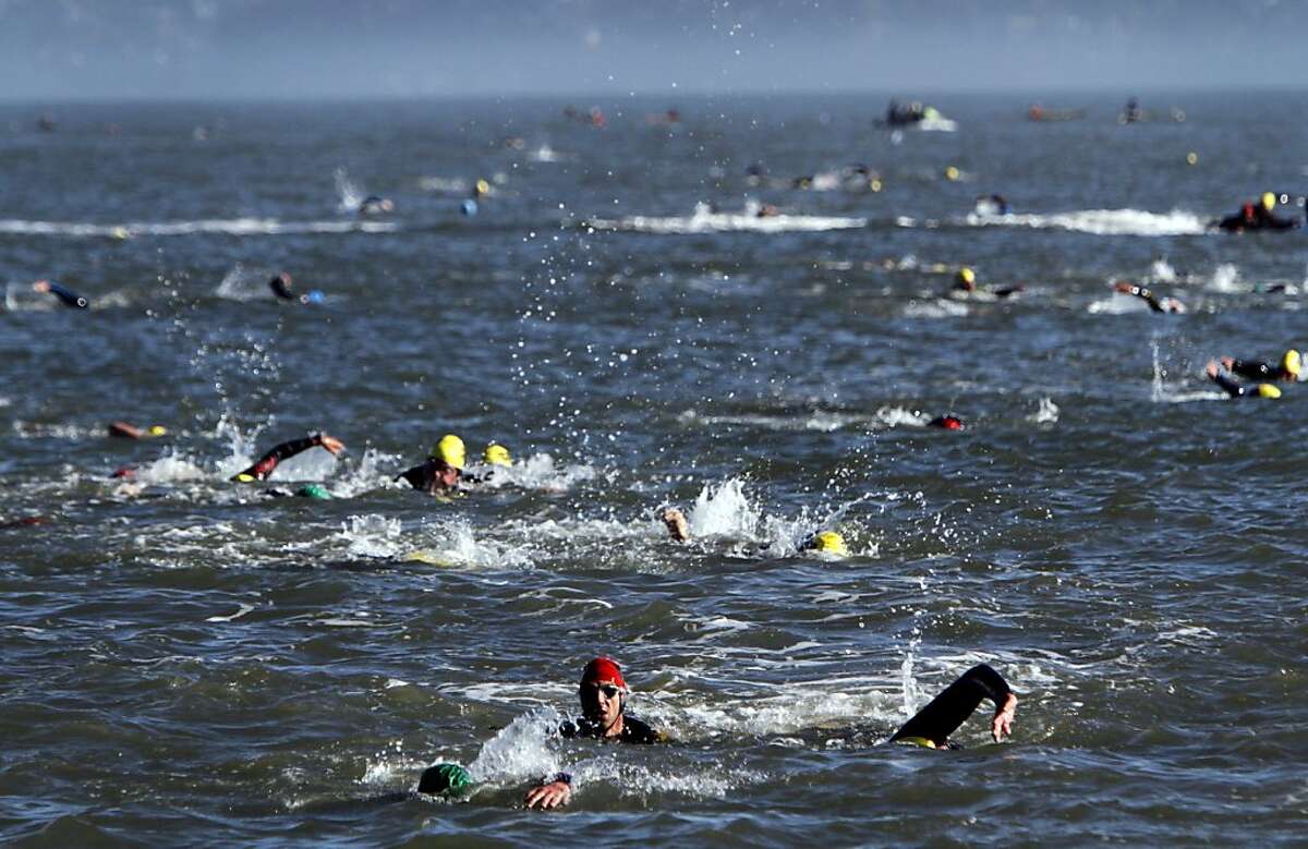 Escape From Alcatraz race draws 2,000 triathletes