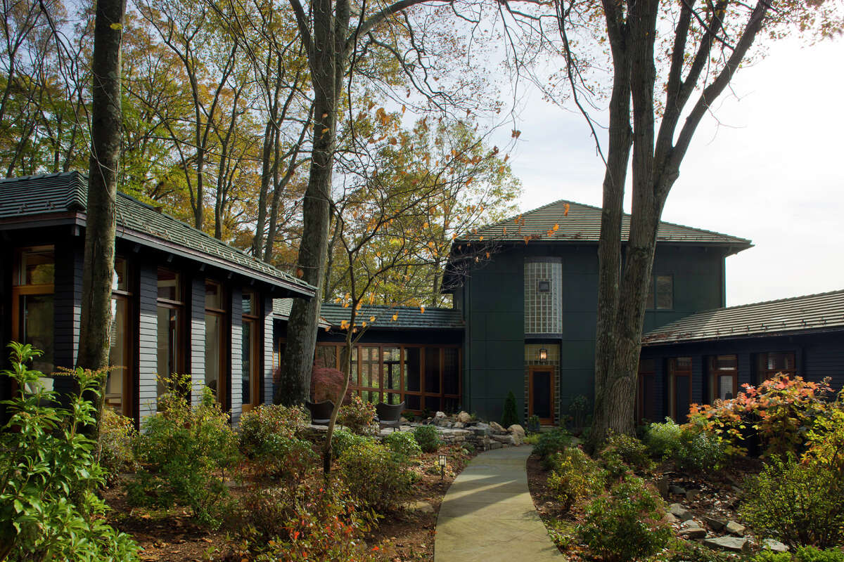 Arnold Karp of Karp Associates, Inc. of New Canaan, Conn., received Honorable Mention at the 2012 Alice Washburn Awards for their collaboration on the Woodland Pavilion Project. Pictured is the Stamford home Karp collaborated on.