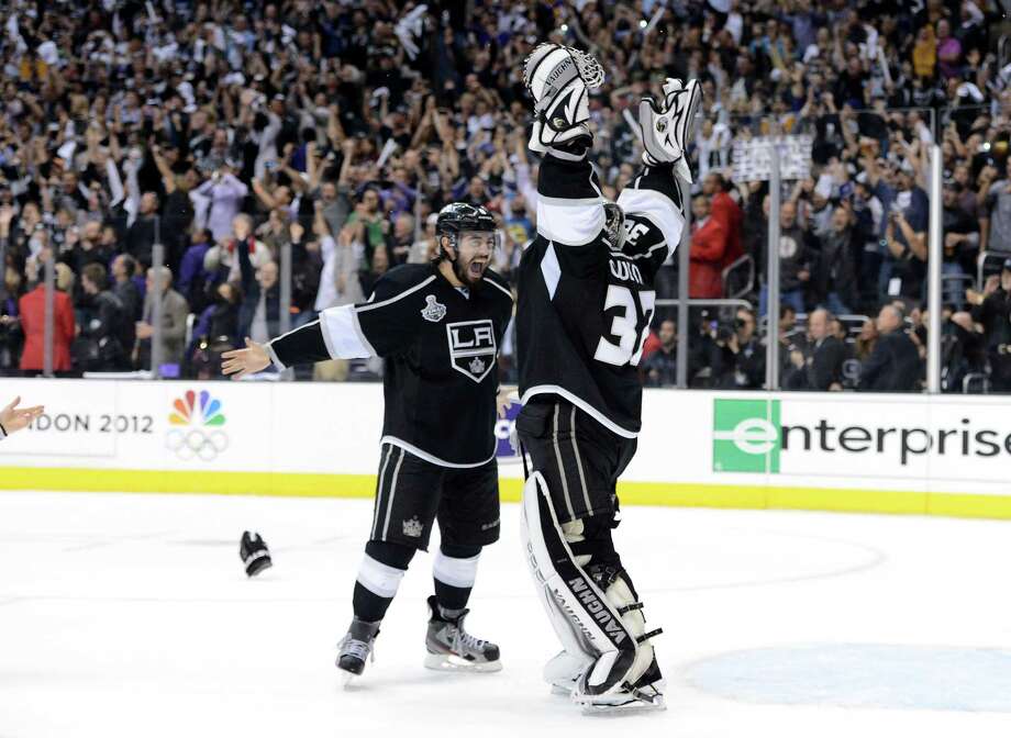 Quick leads Kings to 1st Stanley Cup - Connecticut Post
