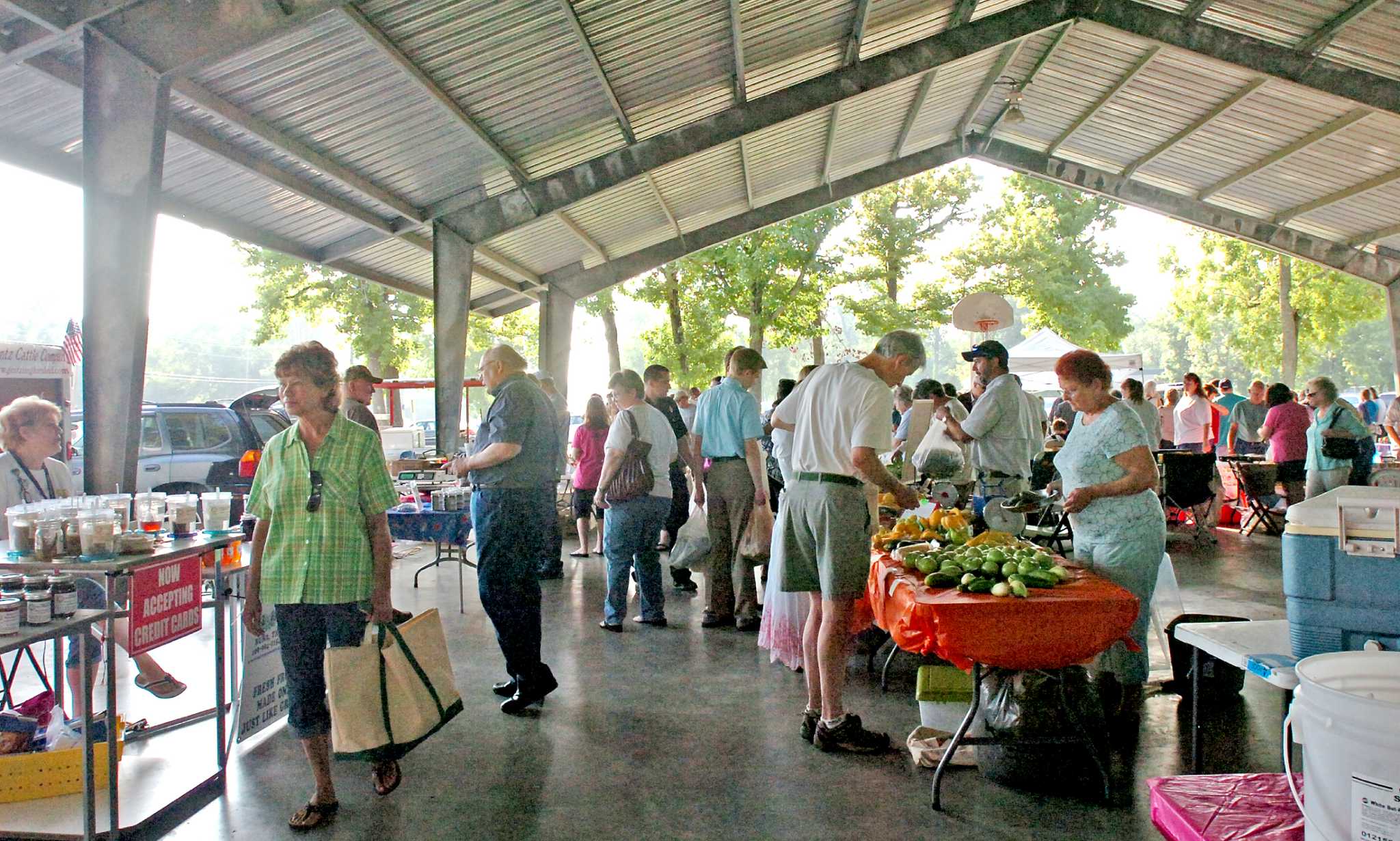 Beaumont Farmers Market draws record crowds