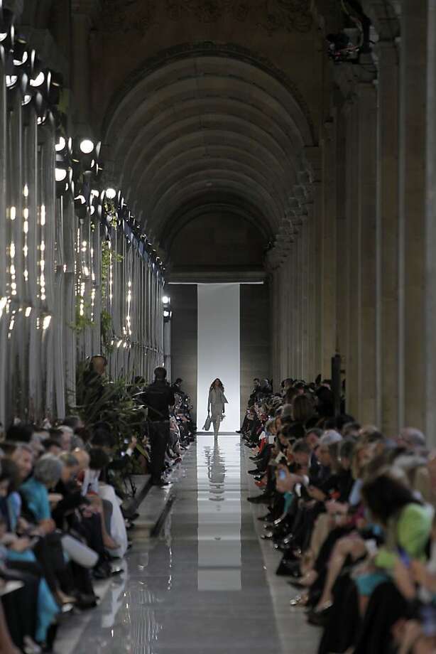 Louvre welcomes fashion show - SFGate