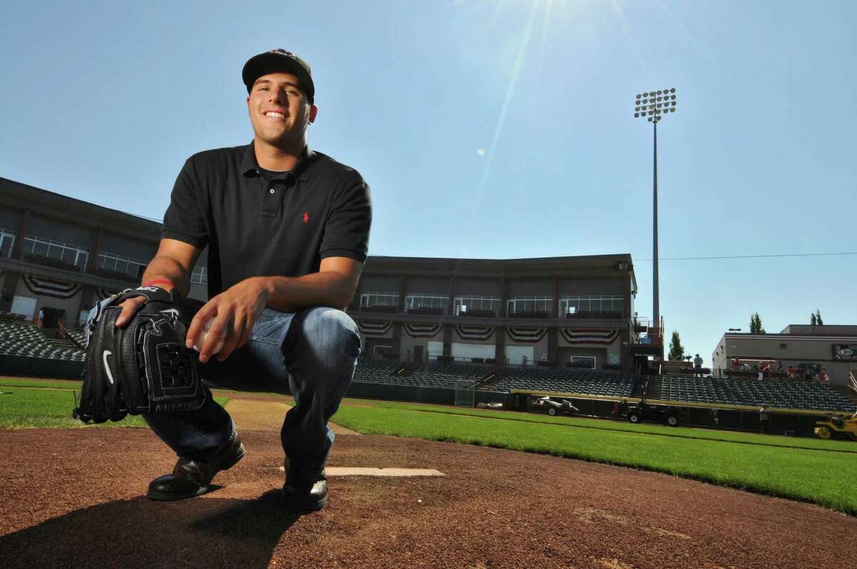 ValleyCats get ready to play ball