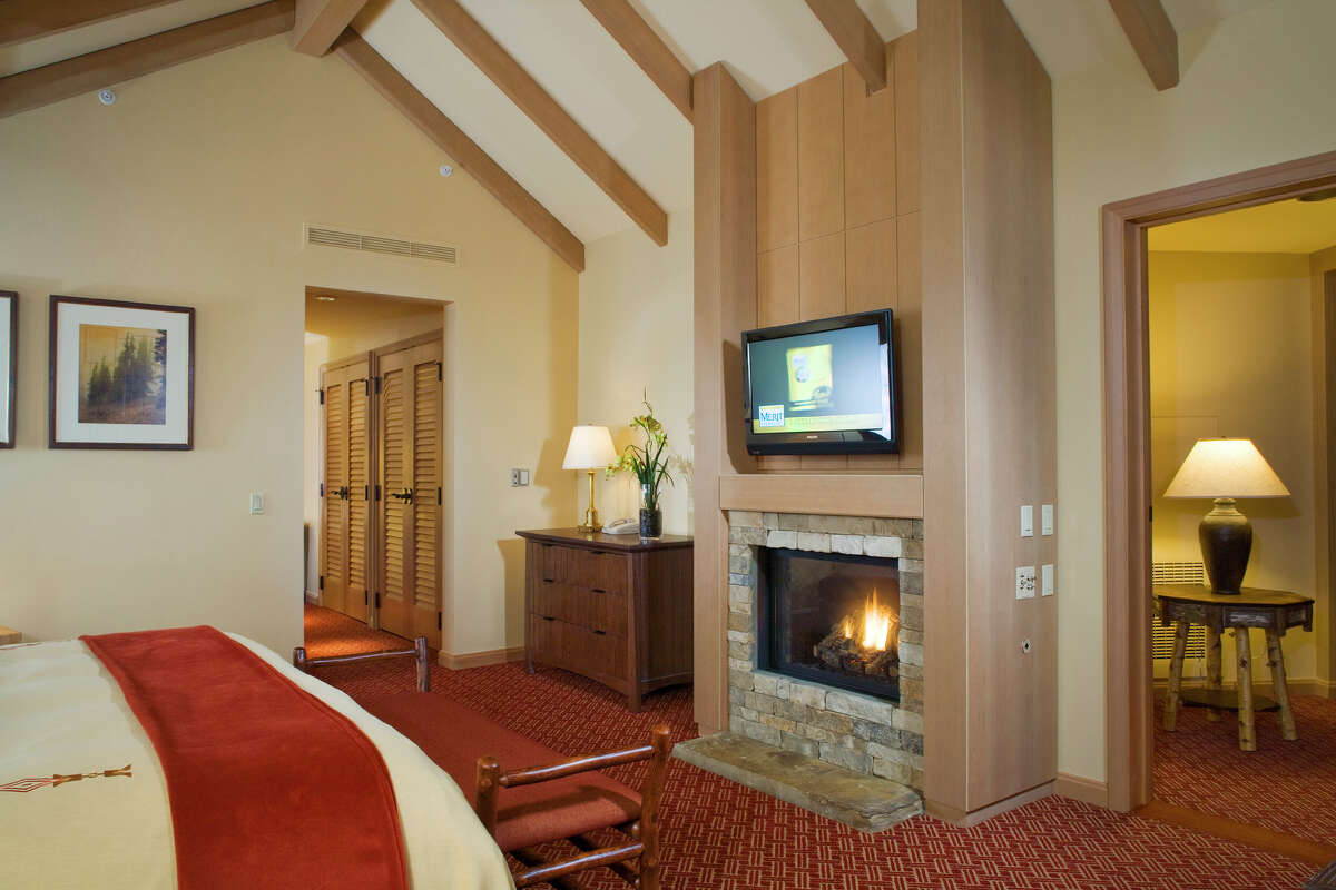 Suncadia Resort plans to auction off 35 condos