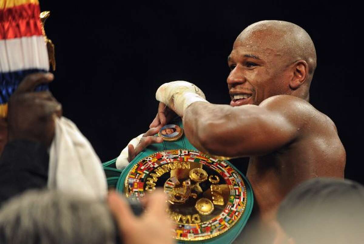 No. 1 Floyd Mayweather Jr. / Total earnings: $85 million / Salary/winnings: $85 million / Endorsements: $0 (FREDERIC J. BROWN / AFP/Getty Images)