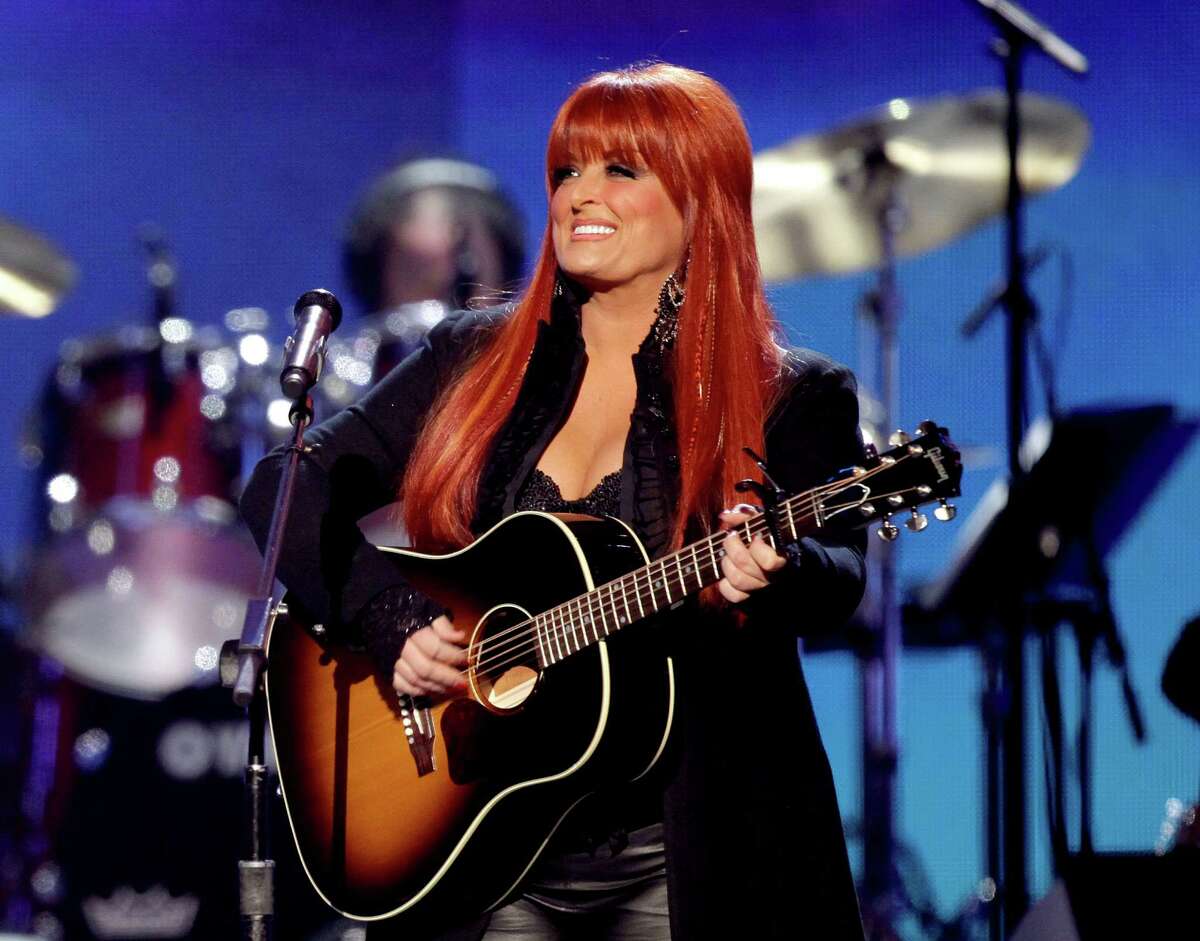 Wynonna Judd marries drummer Cactus Moser