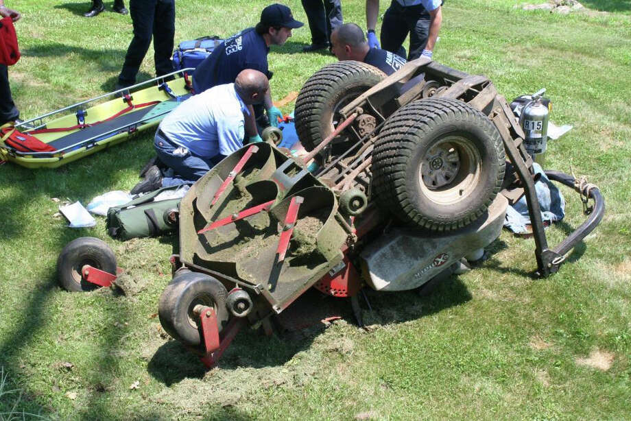 Lawn Mowers For Steep Slopes | Tyres2c