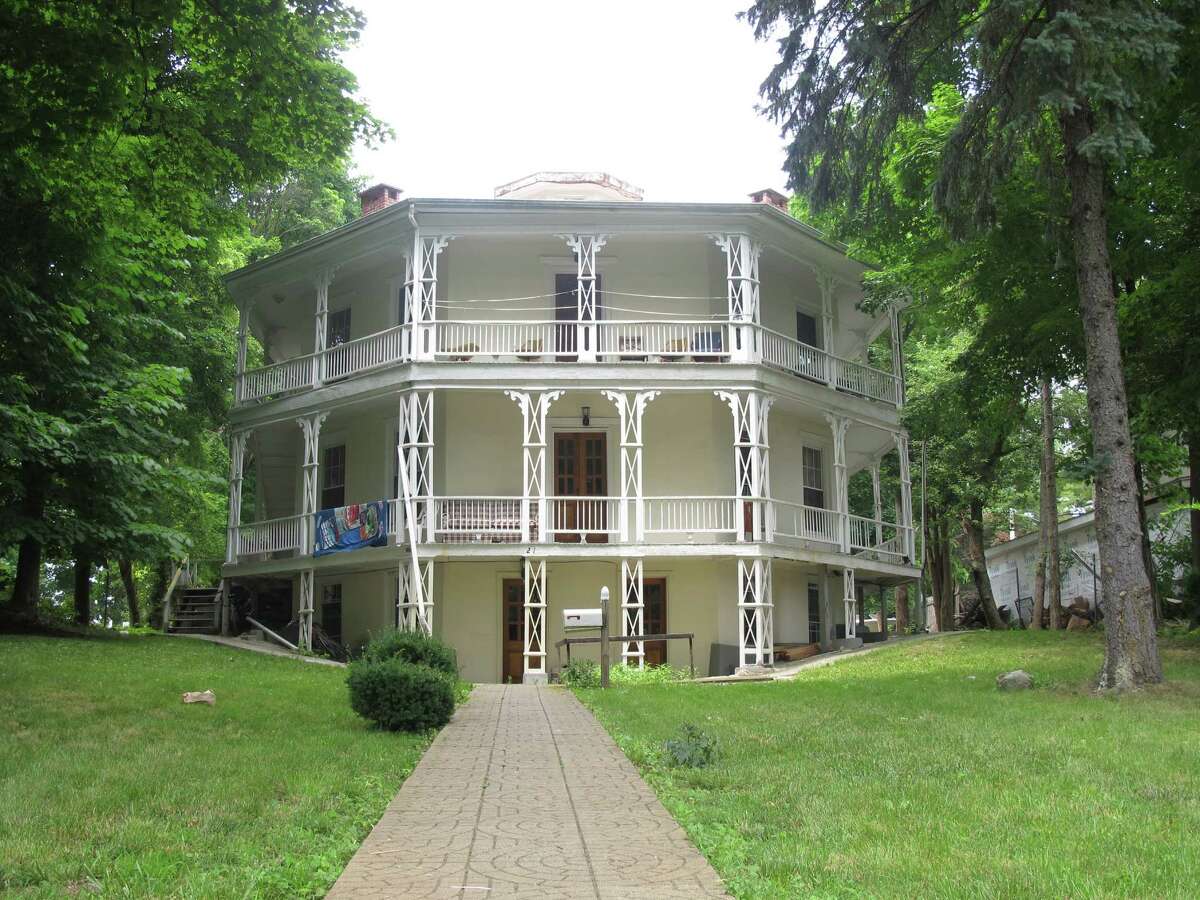 Danbury to rescue historic Octagon House from ruin