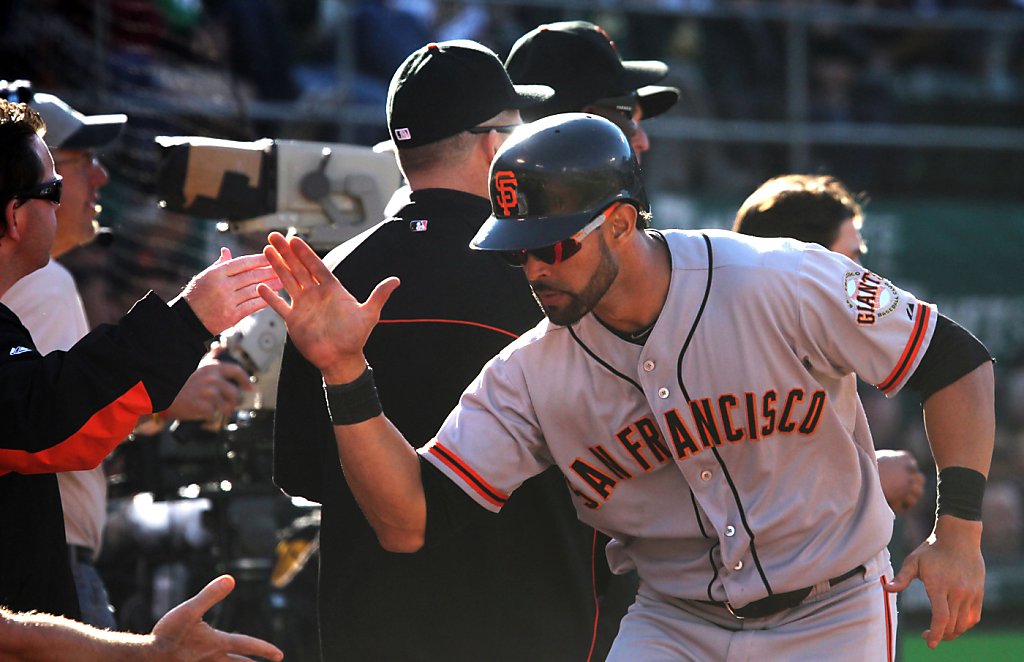 SF Giants survive A's 9thinning rally, win 98