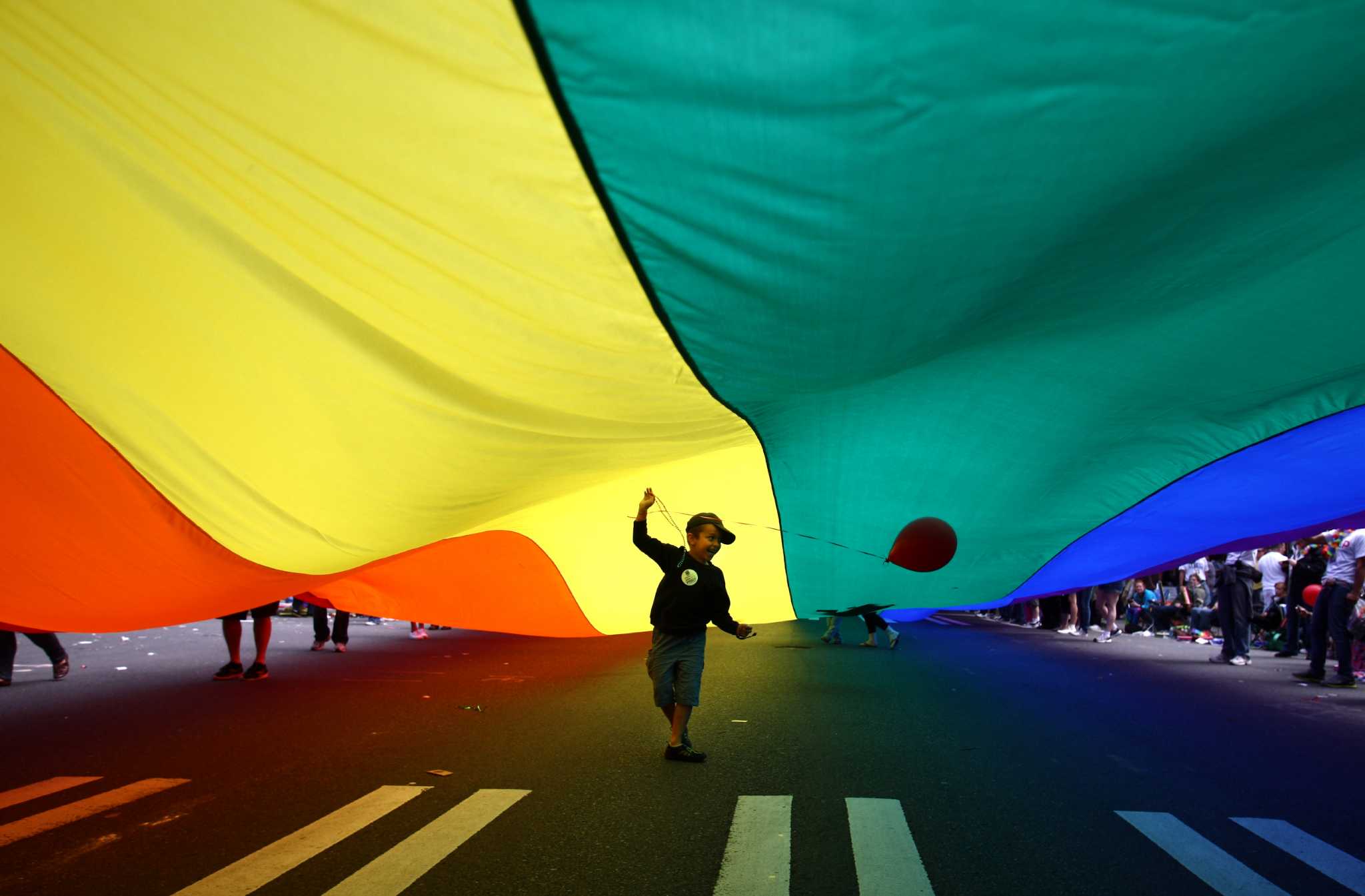 Mariners Celebrate Pride Month at Seattle Pride Parade 