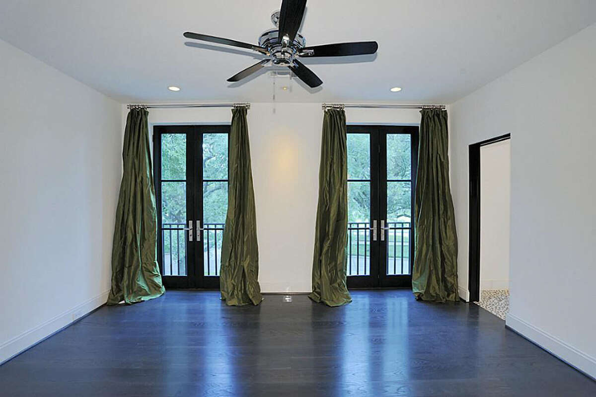 Tanglewood home for sale at 718 Tanglewood Road