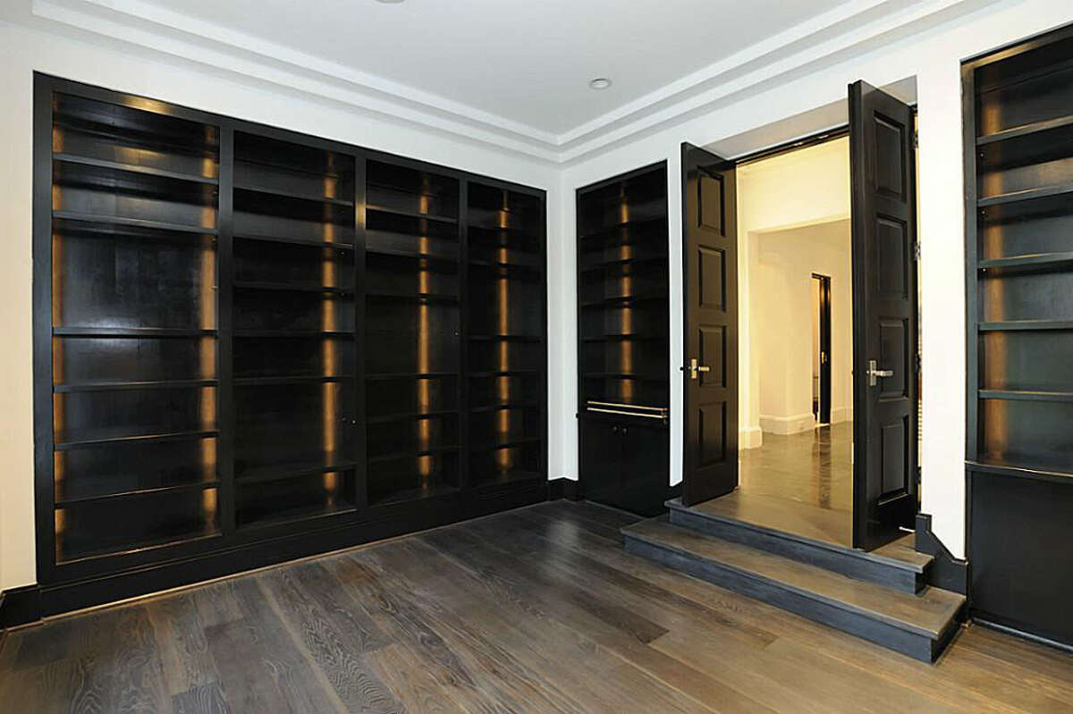 Tanglewood home for sale at 718 Tanglewood Road