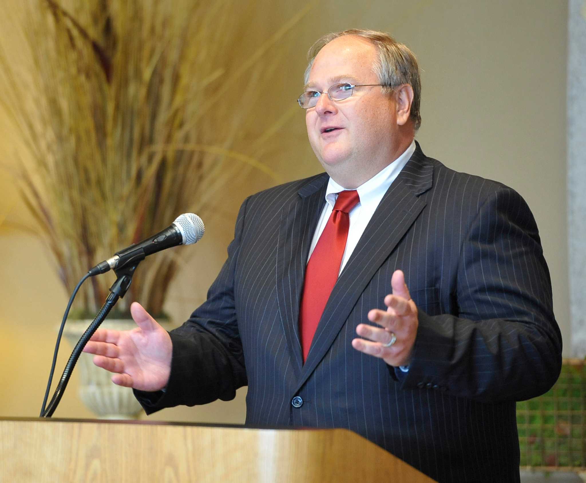 Lamar's largest scholarship named for alumni attorney, foundation