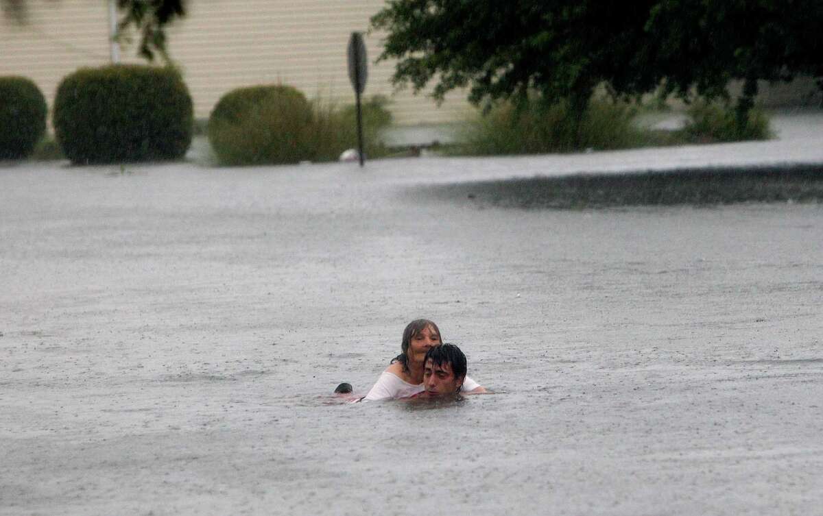 Debby floods neighborhoods in northern Fla.