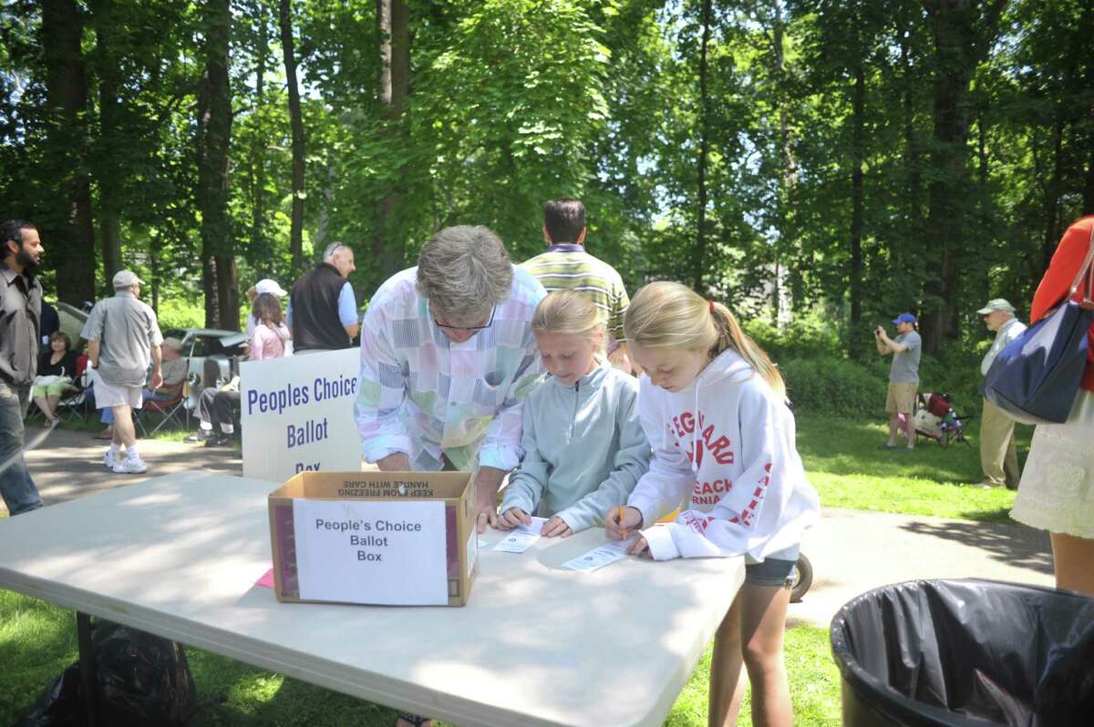 Charity car show in Darien