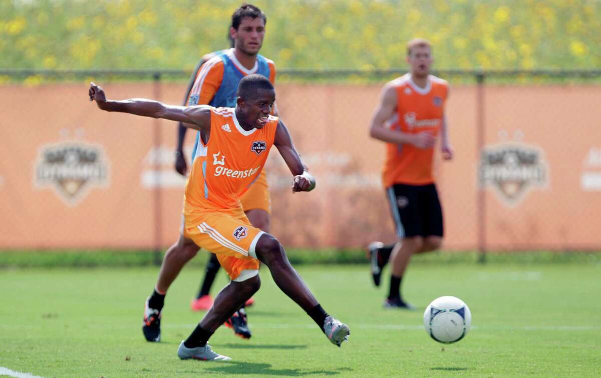 New Dynamo midfielder Oscar Boniek Garcia is a big star in his native Honduras, and with a large Honduran population here, he knows he'll be expected to produce.