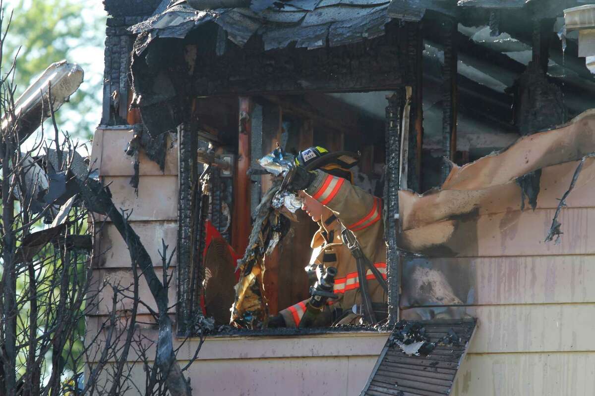 Fire hits East Greenbush home