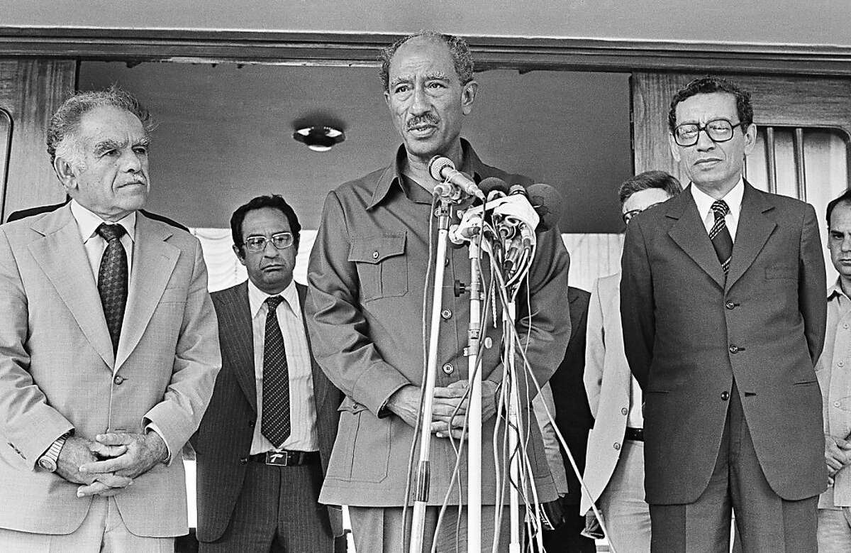 Yitzhak Shamir, former Israeli prime minister, dies