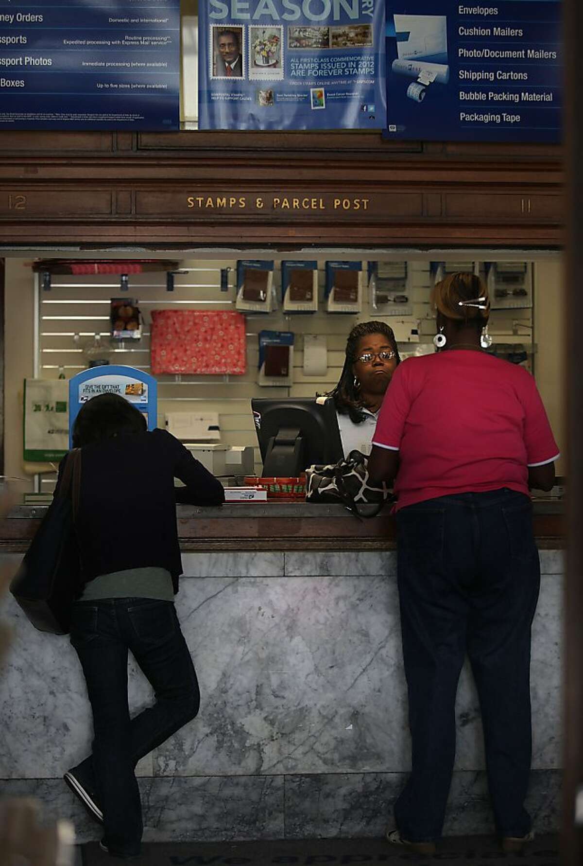 Berkeley residents fight for post office