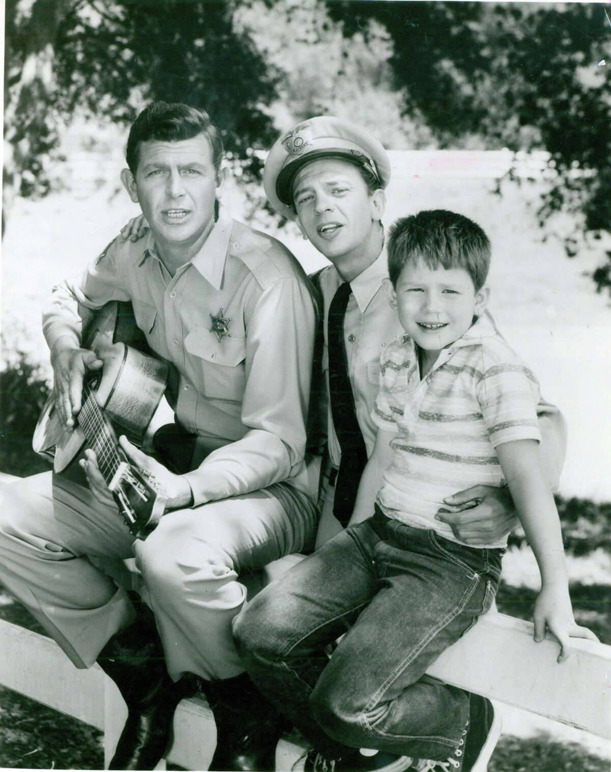 Andy Griffith Folksy Tv Sheriff From Mayberry Dies At 86