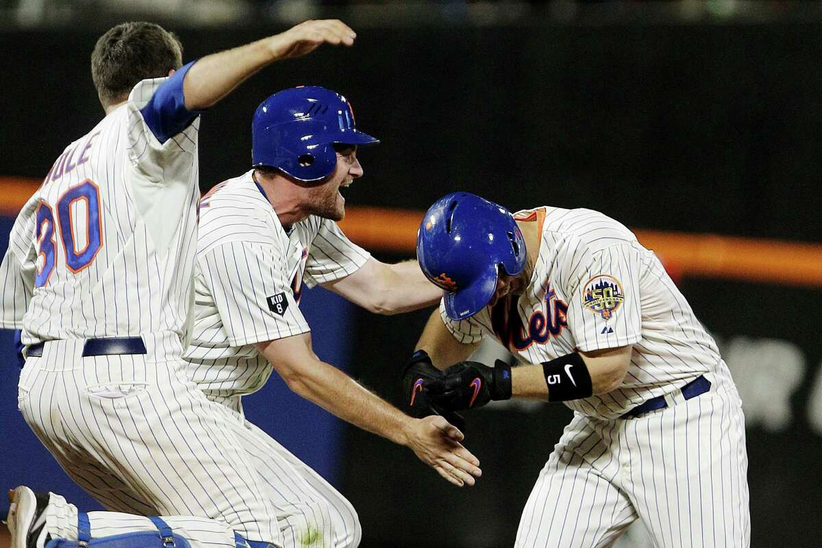 Inside pitch: Wright's late-inning heroics propel Mets past Phillies