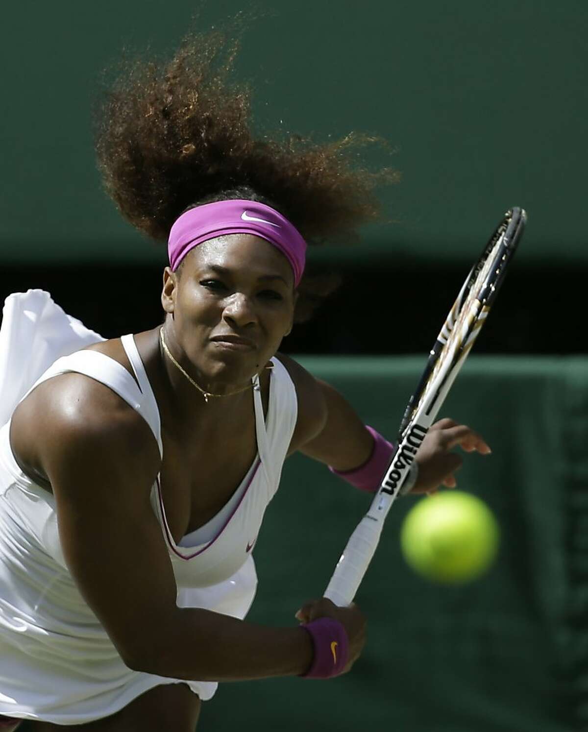 Serena Williams Uses Serve To Win Wimbledon Semi 