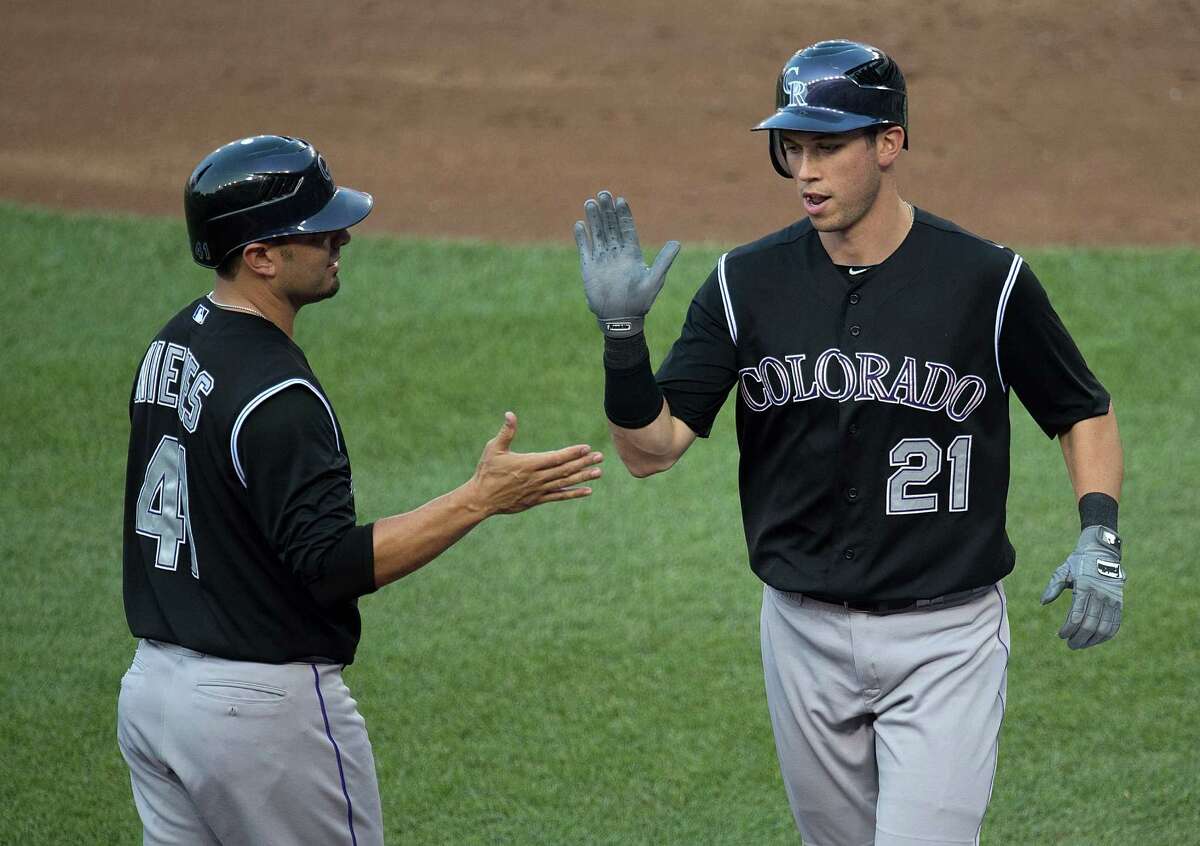 Jake Peavy beats D'backs in Red Sox debut