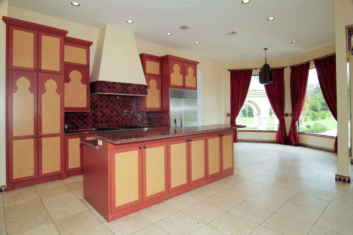 Rivercrest subdivision home for sale at 4 Rivercrest Drive