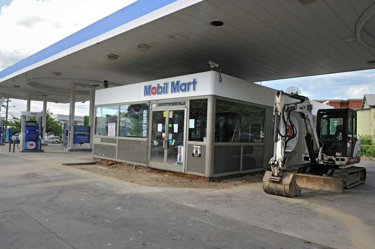 Grocer joins fuel frenzy