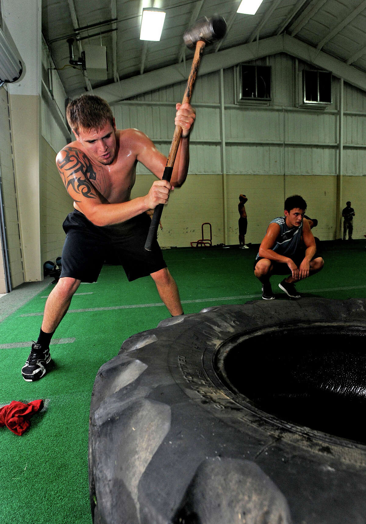 Vidor football uses mixed martial arts training