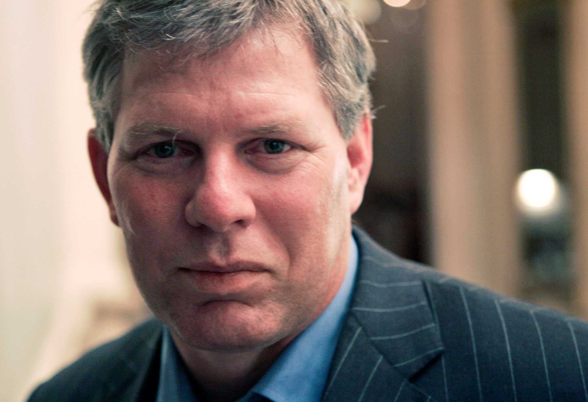 Lenny Dykstra says he blackmailed umps, MLB