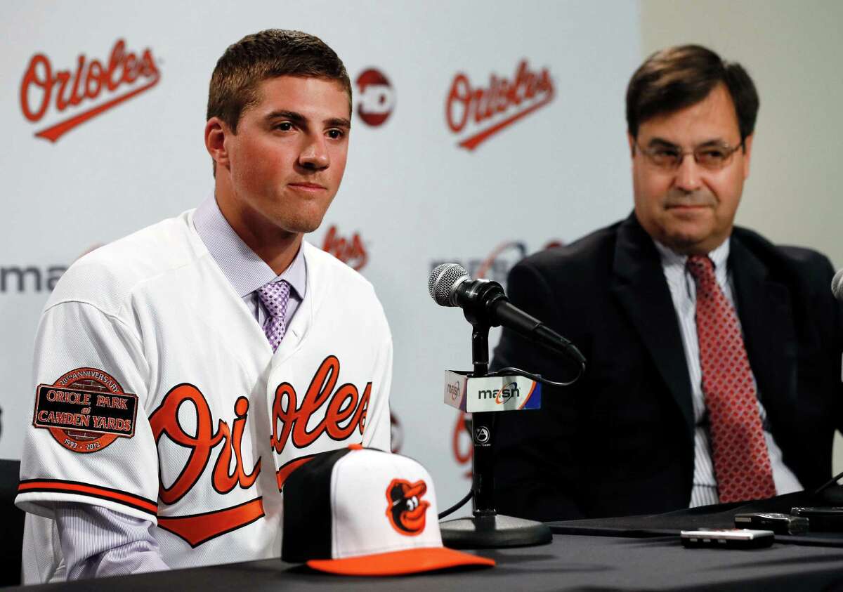 Orioles sign top pick Gausman