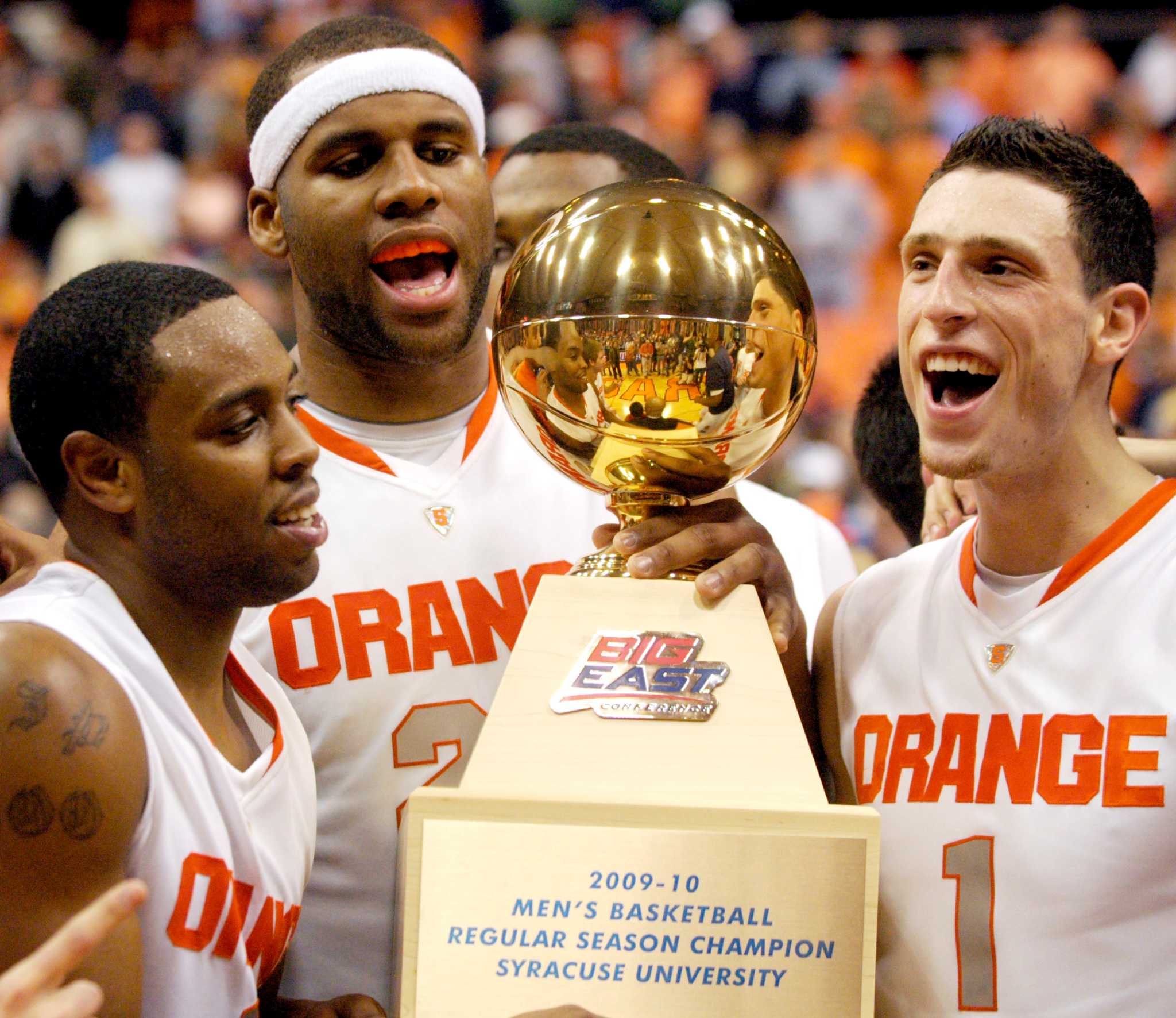 Syracuse pays to make early exit