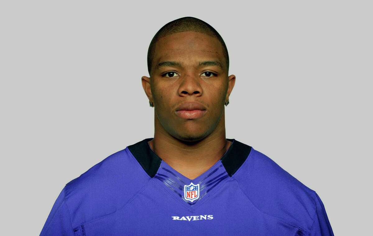 Report: Ray Rice hired as high school RB coach in New Jersey