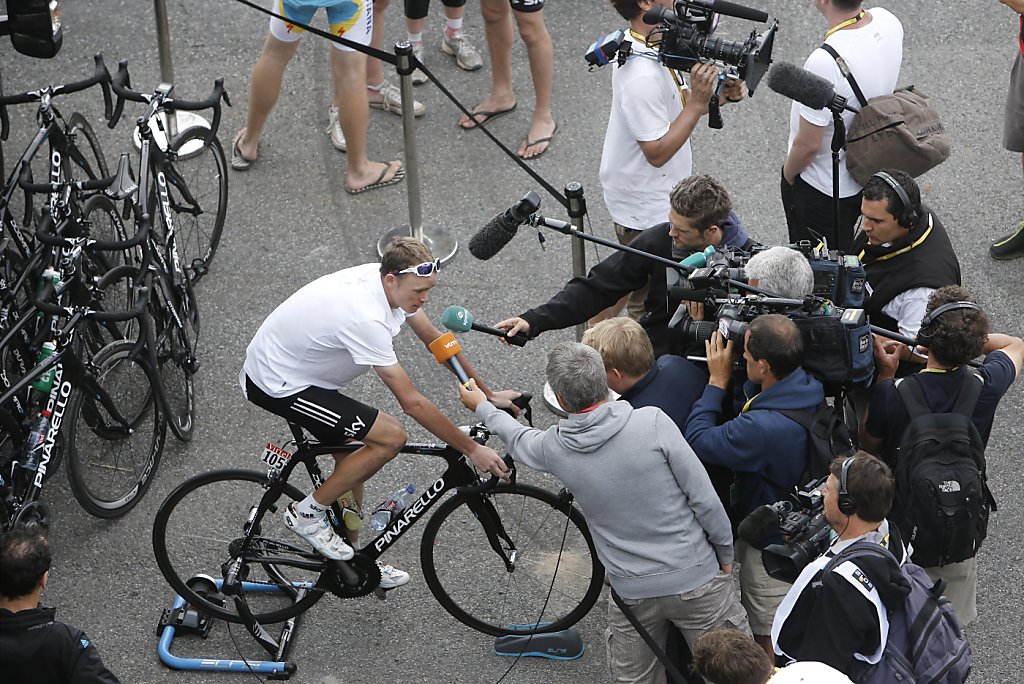 Wiggins extends Tour de France lead