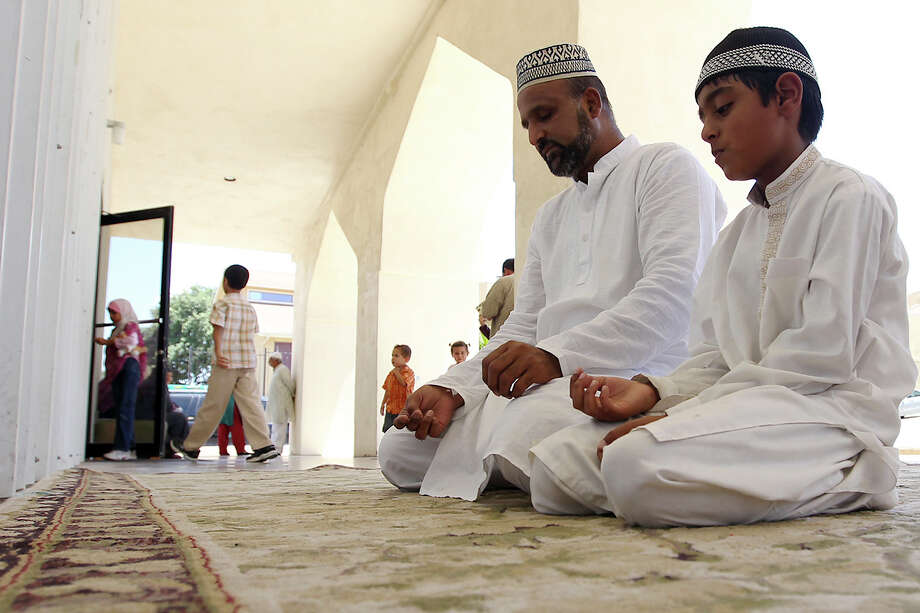 Local Muslims begin Ramadan - San Antonio Express-News