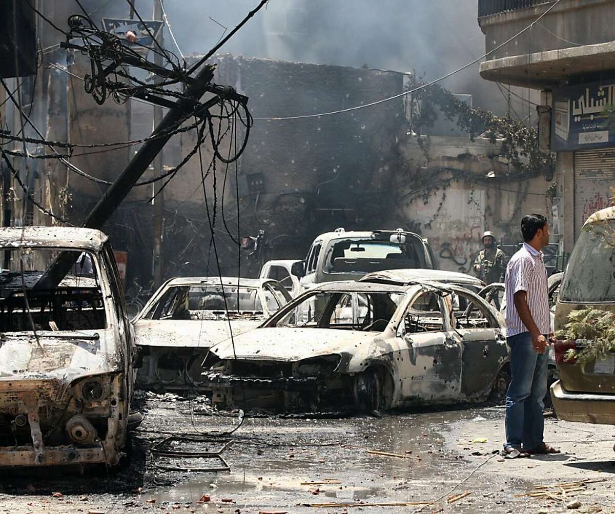 Syrians flee as Damascus violence spikes